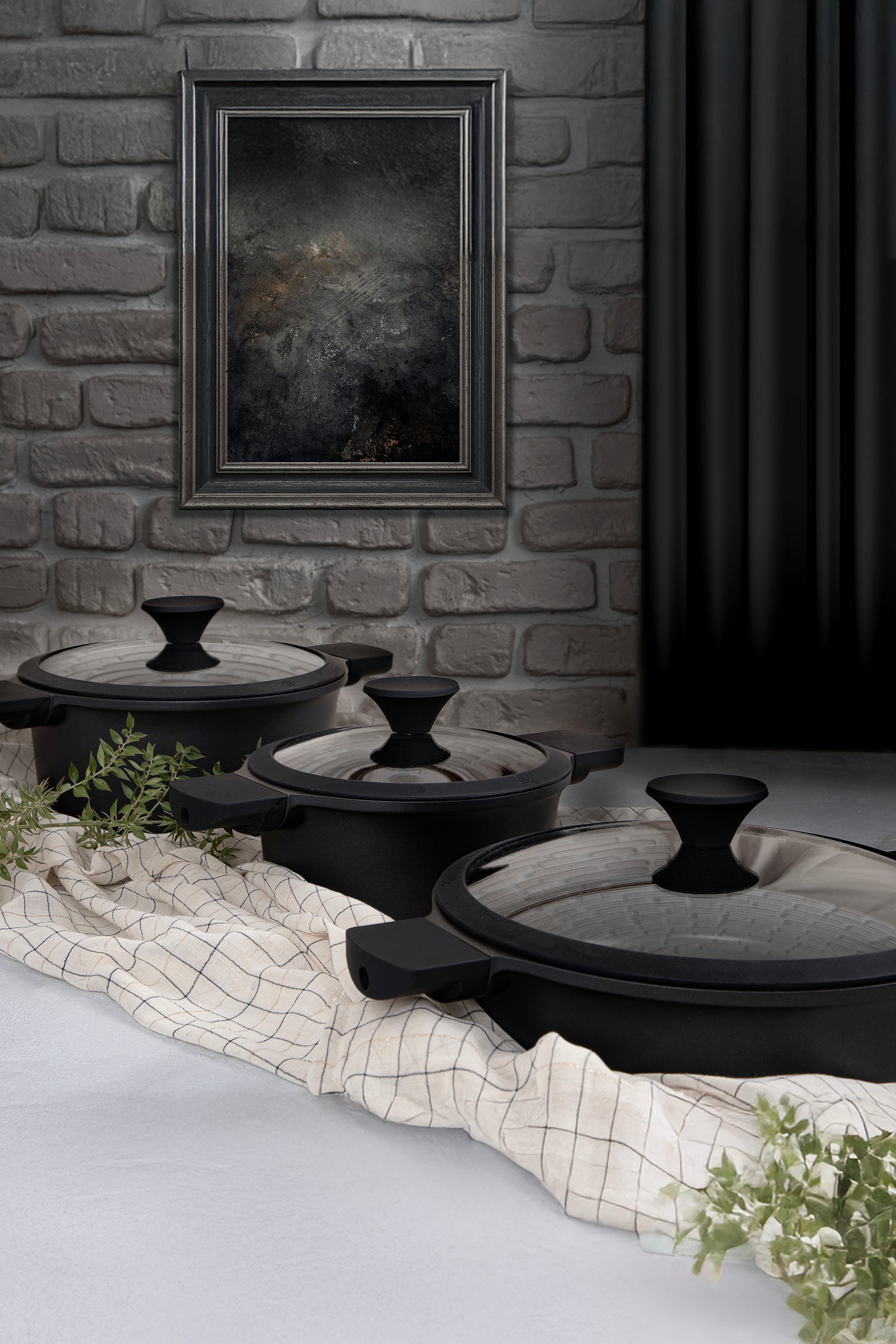 Natural Black Derin Tencere 24 cm