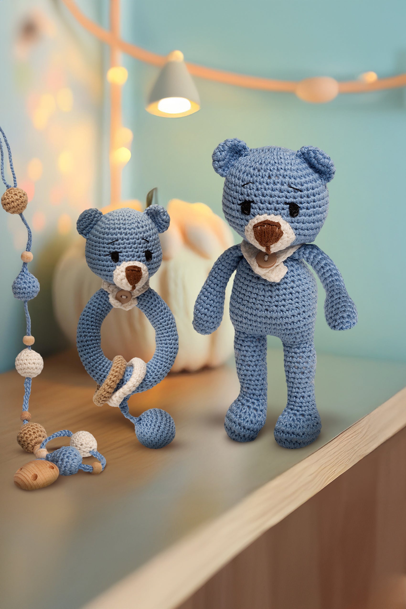 Mavi Amigurumi Ayıcık ve Ahşap Diş Kaşıyıcı