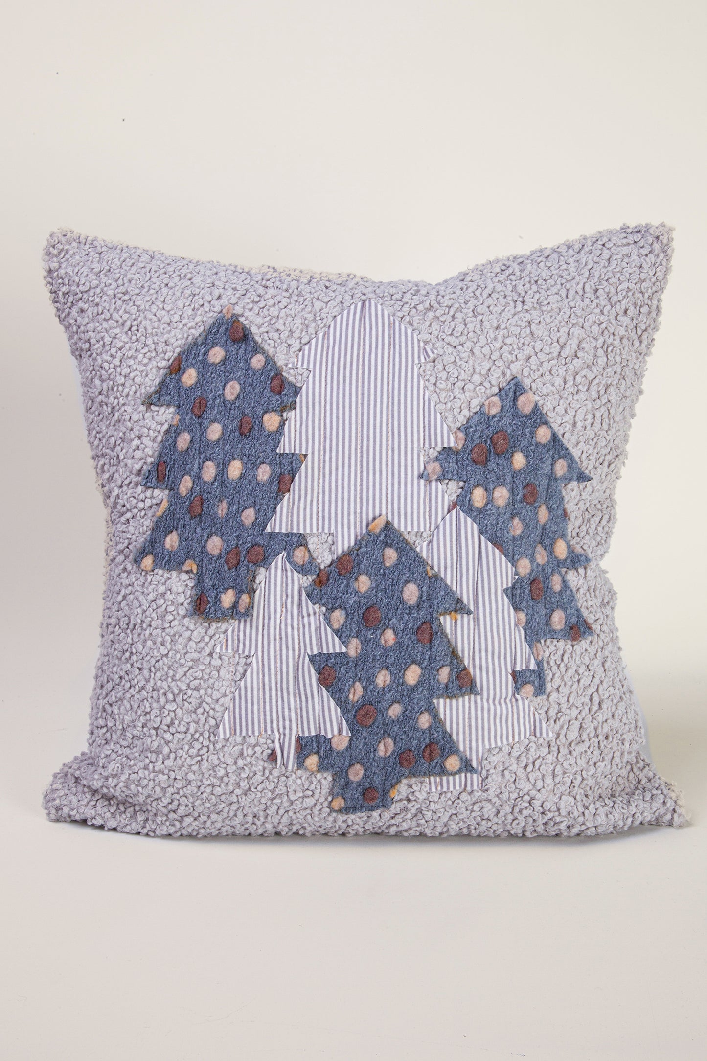 Winter Trees Kırlent