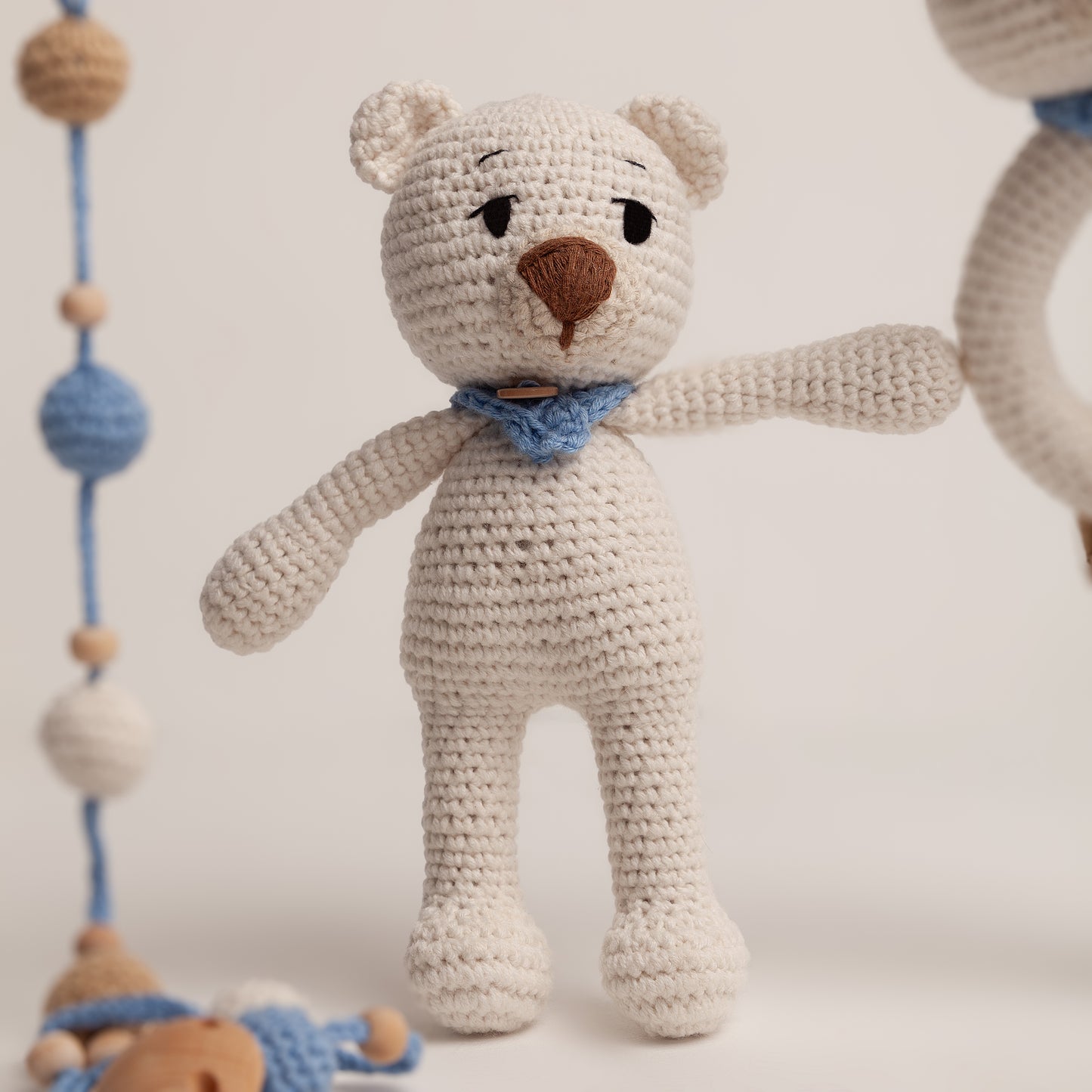 Beyaz Amigurumi Ayıcık ve Diş Kaşıyıcı Seti