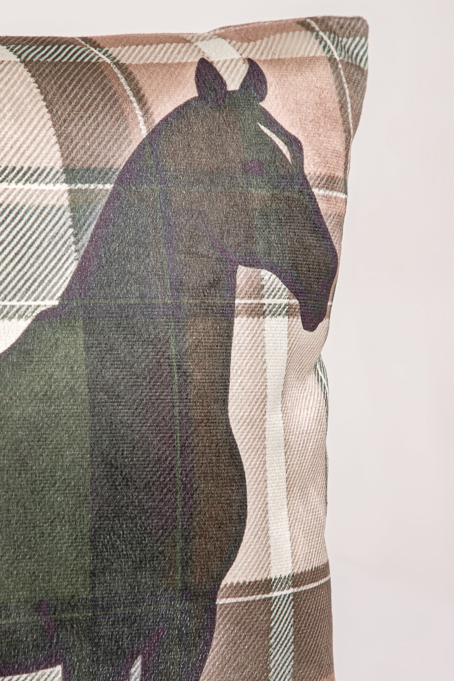 Plaid Stallion Kırlent Kılıfı